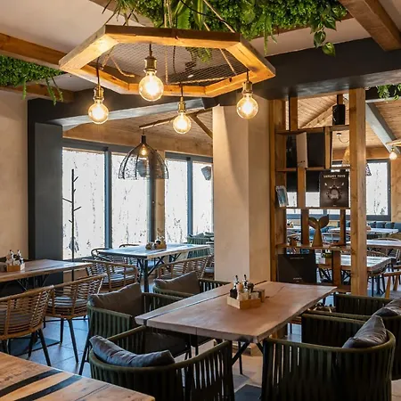 Utopia Forest ホテル