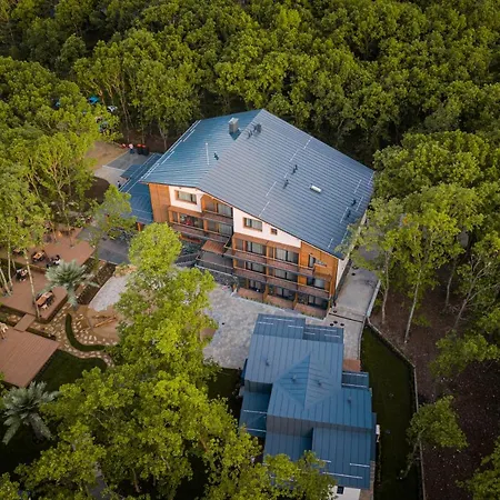 ホテル Utopia Forest ブルガス