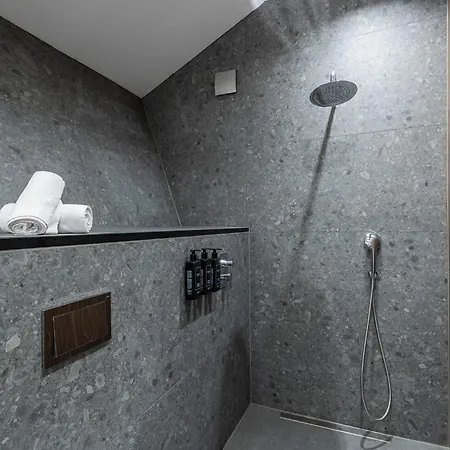 Utopia Forest ブルガス