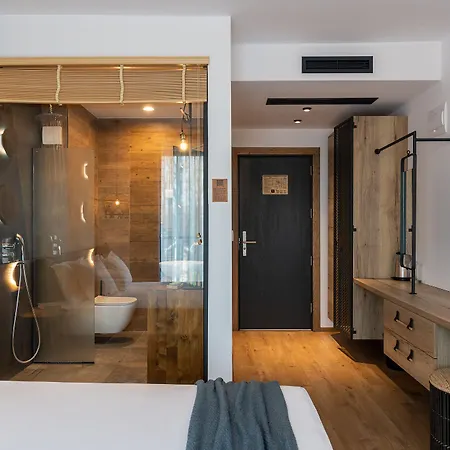 ホテル Utopia Forest 3*