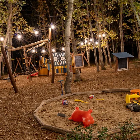 Utopia Forest Отель 3*