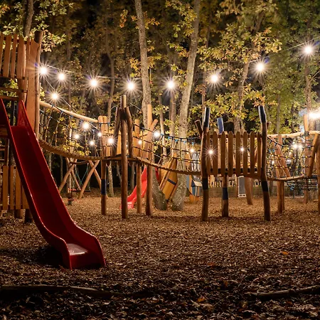 Utopia Forest Отель 3*