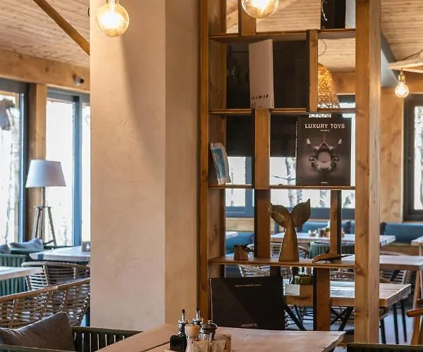 Utopia Forest 布尔加斯