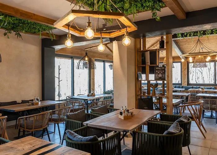 Utopia Forest 酒店